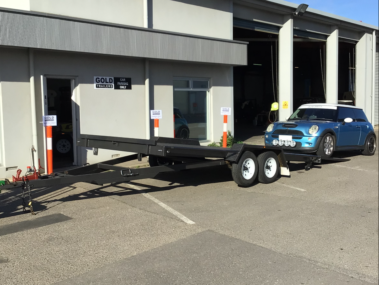 16x6.5 - 2.8T Heavy Duty TILT Semi-flat Car Carrier Tandem