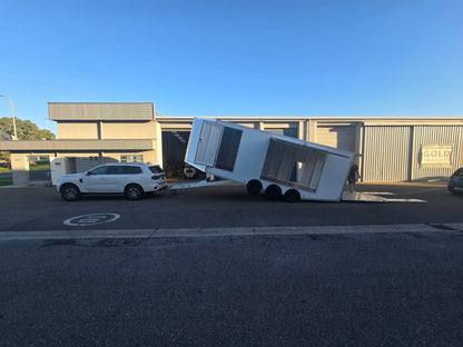 Zero Degree Loading Ramp Enclosed Car Carrier