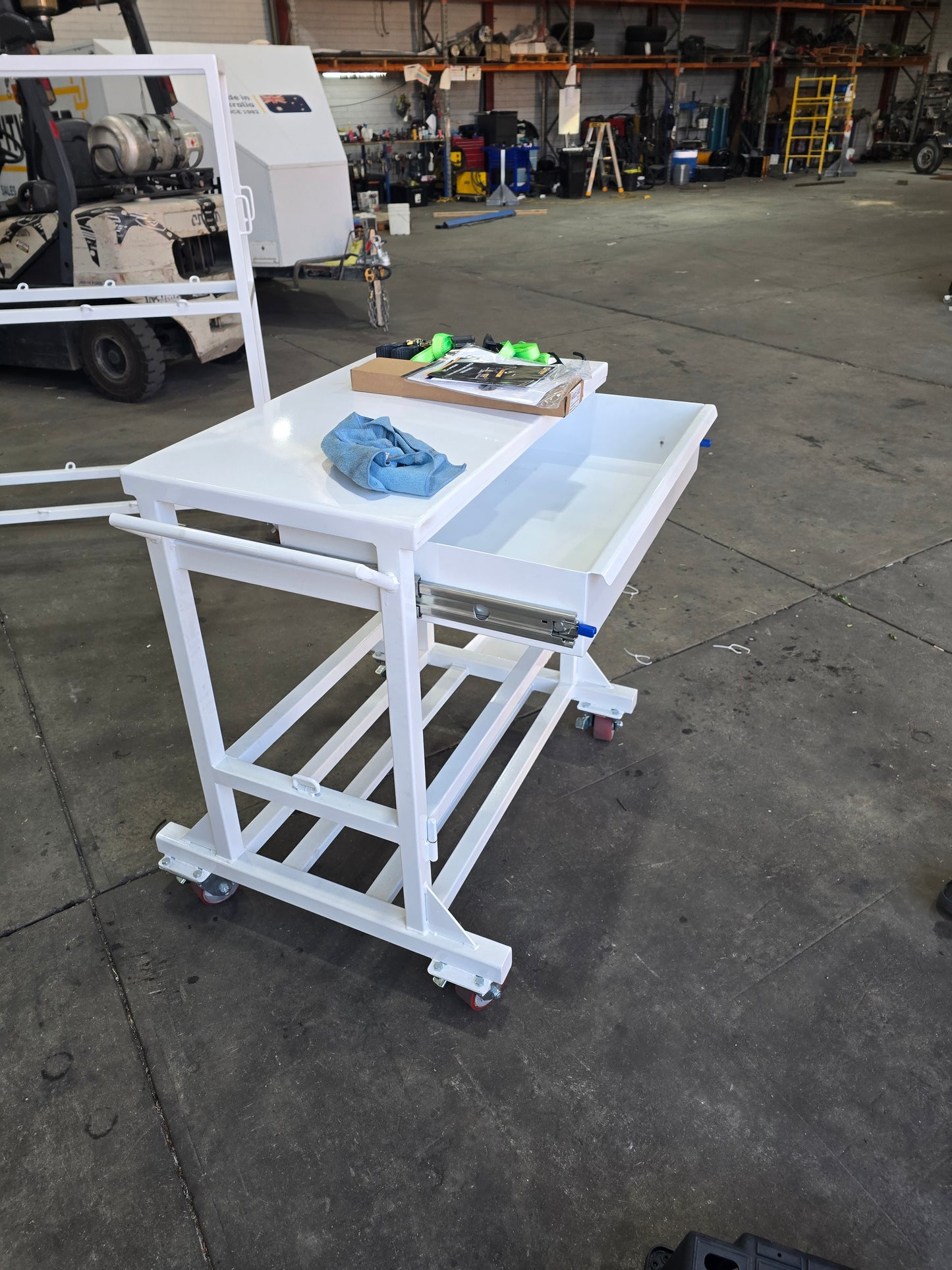 Zero Degree Loading Ramp Enclosed Car Carrier