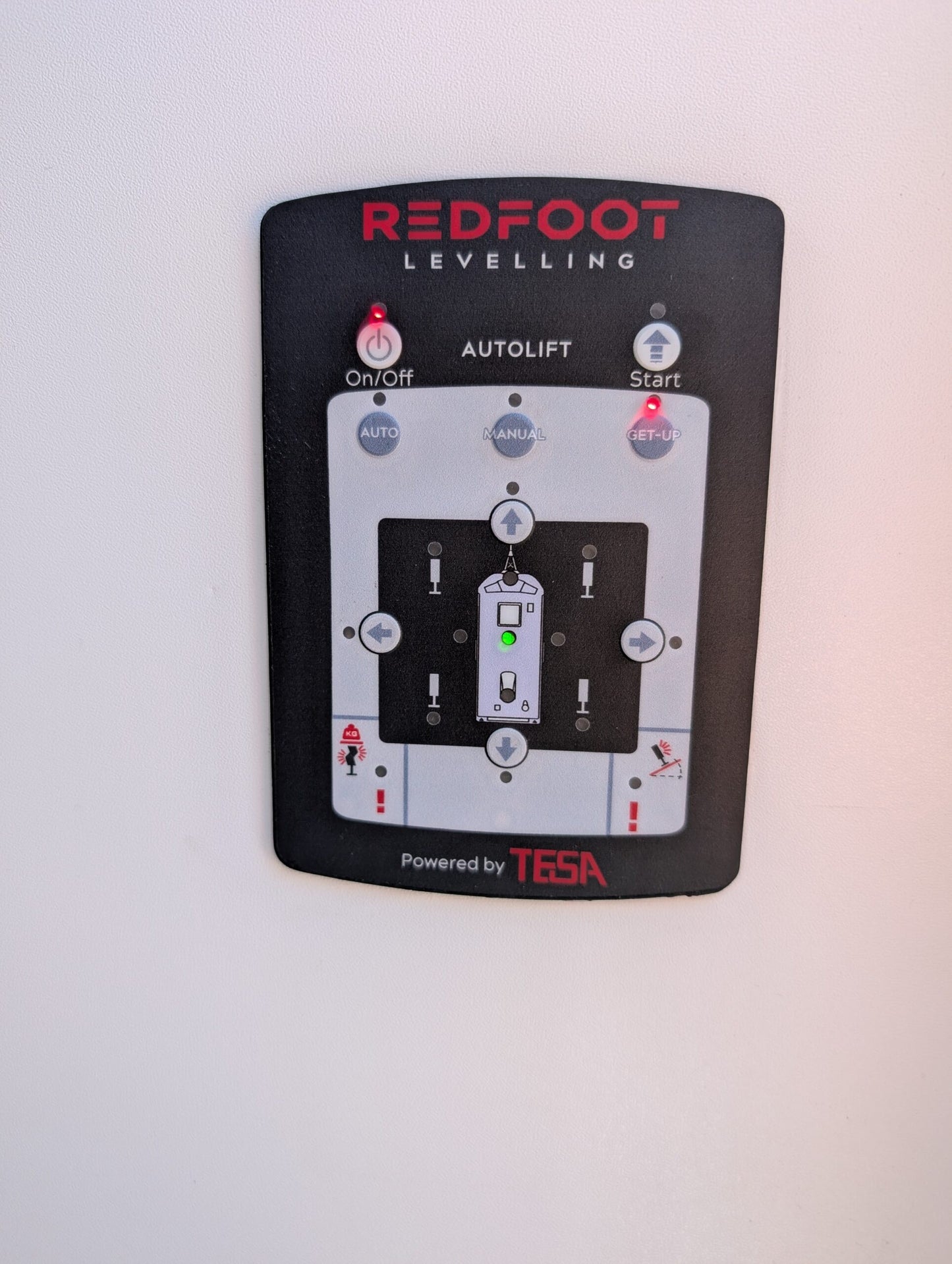 Levelling - Redfoot - Electric ‘AutoLift’ for Caravans (Installation Included)