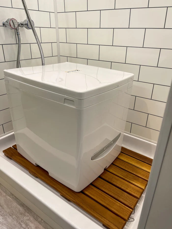 Toilet - Cuddy Composting Toilet